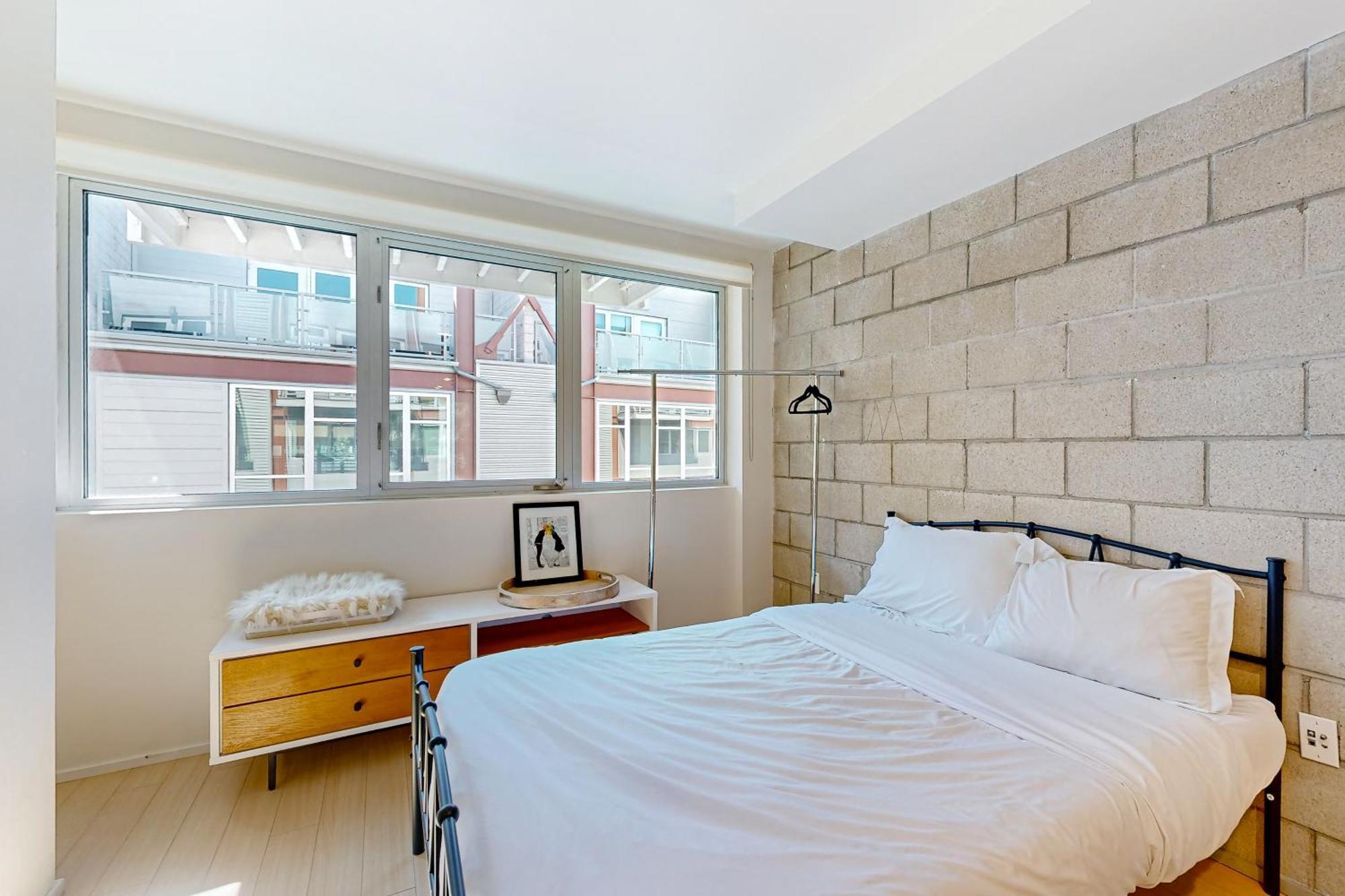 Modern Loft-Style Townhouse In Los Angeles Ngoại thất bức ảnh
